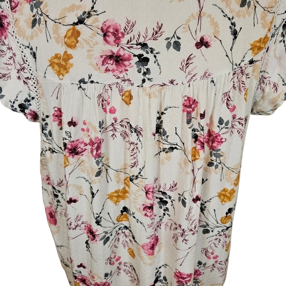 Buffalo David Bitton Floral Blouse, Capped Sleeves, Small - Picture 7 of 13